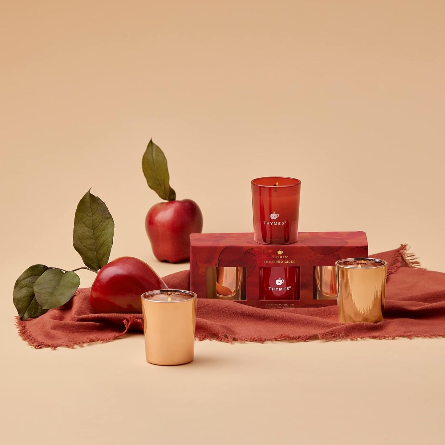 Aromatic Votive Trio – Set of Three Votive Candles – Luxury Home Fragrance – Scented Candles with Notes of Freshly Pressed Apple, Clove, & Cardamom – Red & Rose Gold (Simmered Cider, 2 Oz Each)